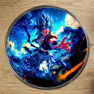 Couverture de tambour circulaire en métal avec Goku Super Saiyan Blue vibrant, effets énergétiques bleu et orange, fond sombre. Aimant Gogeta Blue