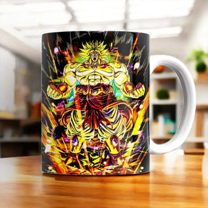 Tasse Broly : mug céramique brillant de Super Saiyan Broly en armure dorée et rouge sur fond enflammé
