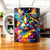 Tasse chat pop-art vibrante finition brillante néons bleu jaune rose orange fond noir