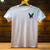 T-shirt Deku blanc à manches courtes avec logo lapin brodé turquoise sur poitrine gauche
